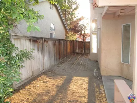 37124 57th St, Palmdale, CA 93552 photo 32