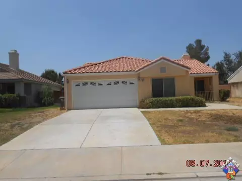 36721 Rose St, Palmdale, CA 93552 photo 1