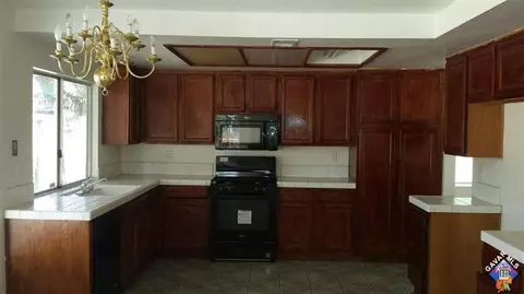 38213 32nd St E, Palmdale, CA 93550 photo 5