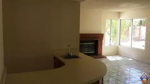 38213 32nd St E, Palmdale, CA 93550 photo 6
