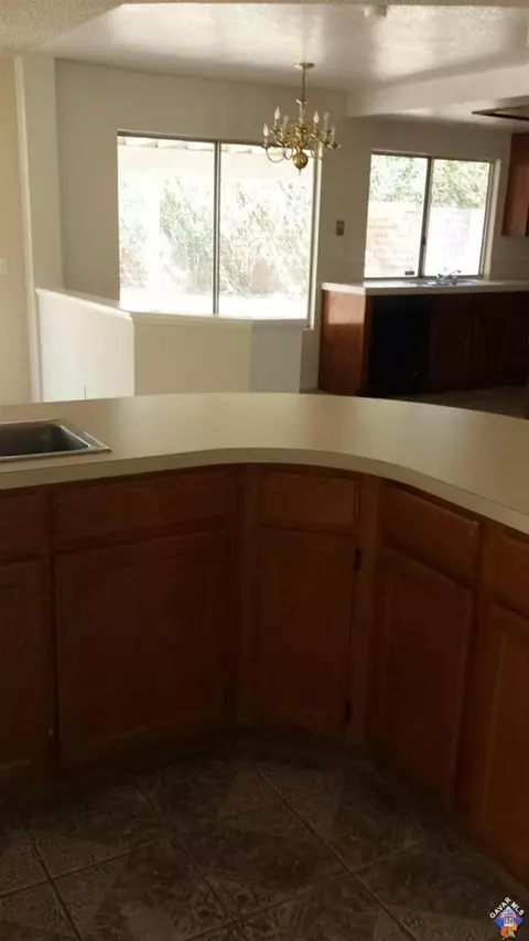 38213 32nd St E, Palmdale, CA 93550 photo 7