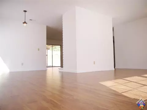 37225 28th St, Palmdale, CA 93550 photo 5