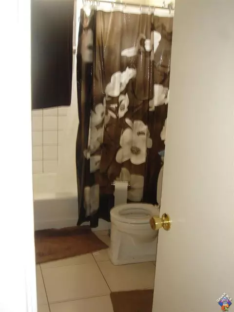 45203 Saigon, Lancaster, CA 93534 photo 5