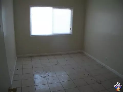 38844 8th St, Palmdale, CA 93550 photo 4