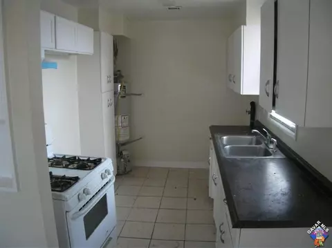 38844 8th St, Palmdale, CA 93550 photo 3
