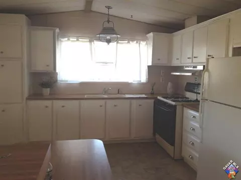 5783 Gerber Ave, Mojave, CA 93501 photo 5