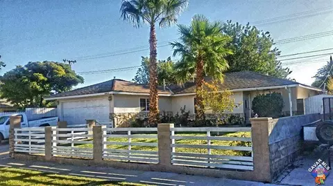 44462 Andale Ave, Lancaster, CA 93536 photo 2