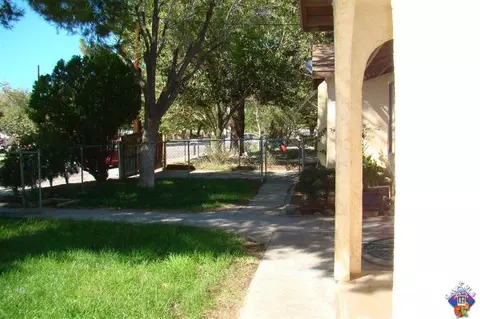 43310 E 7th St, Lancaster, CA 93535 photo 2