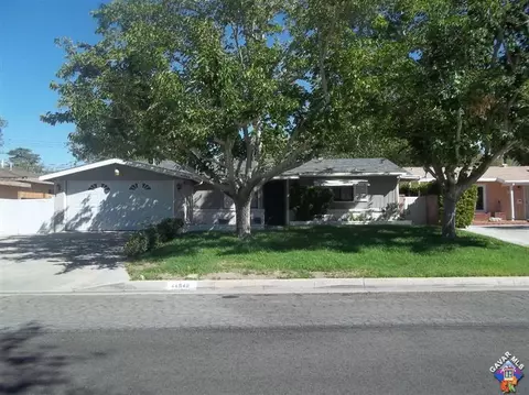 44946 17th St W, Lancaster, CA 93534 photo 1