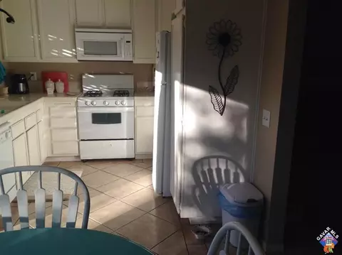 37031 Potter Dr, Palmdale, CA 93550 photo 5