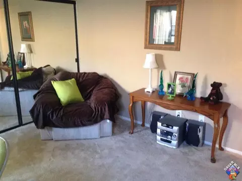 37031 Potter Dr, Palmdale, CA 93550 photo 9