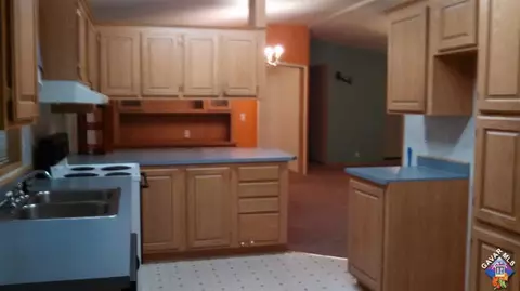 45465 25th St Spc 173 St E #173, Lancaster, CA 93535 photo 5