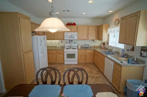 43921 Sandstarr Ct, Lancaster, CA 93535 photo 11