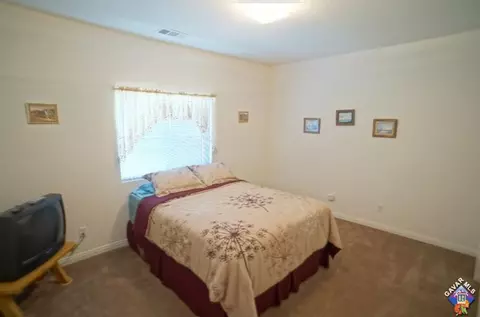 43921 Sandstarr Ct, Lancaster, CA 93535 photo 3