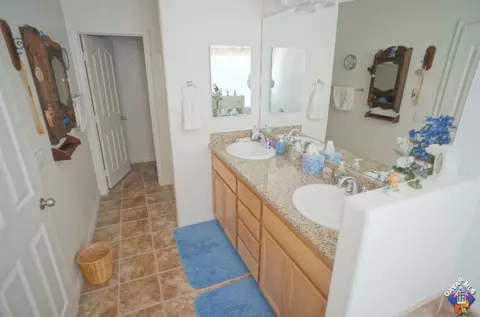 43921 Sandstarr Ct, Lancaster, CA 93535 photo 5