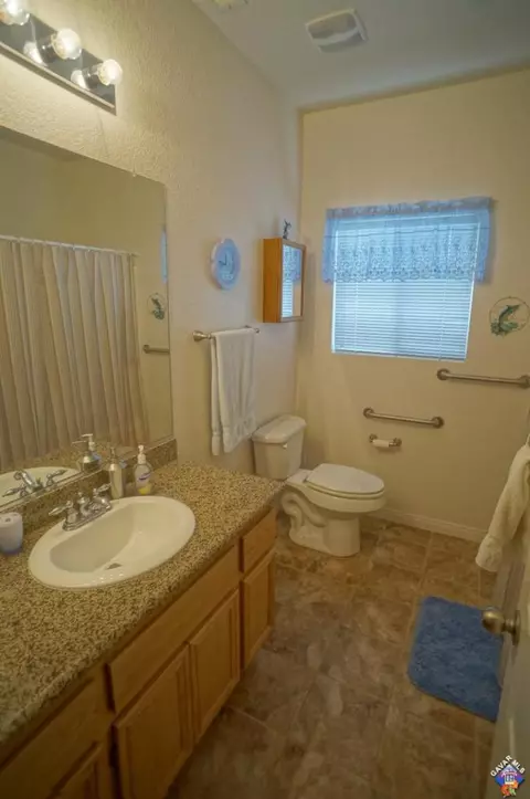 43921 Sandstarr Ct, Lancaster, CA 93535 photo 8