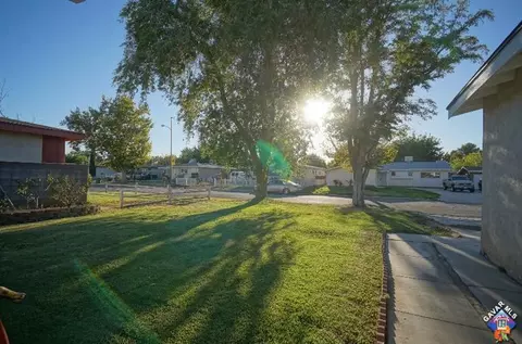 44720 2nd St, Lancaster, CA 93535 photo 2
