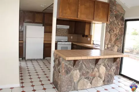 1303 Morven St, Lancaster, CA 93535 photo 9