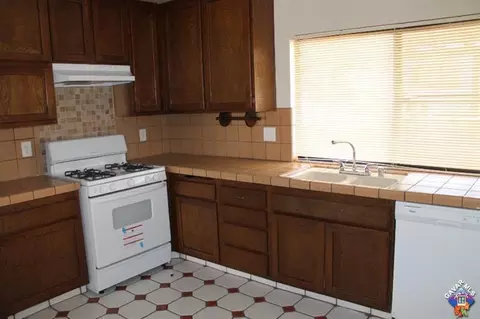 1303 Morven St, Lancaster, CA 93535 photo 8