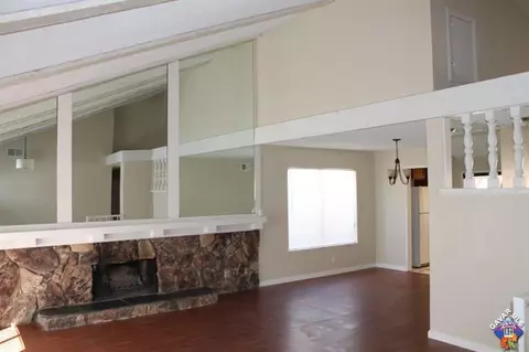 1303 Morven St, Lancaster, CA 93535 photo 2