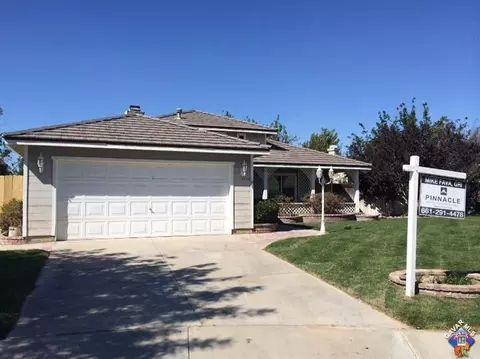 3013 Hildreth Ct, Lancaster, CA 93535 photo 1