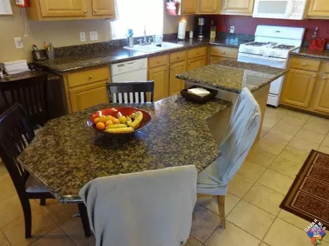 18201 Hambletonian Dr, Tehachapi, CA 93561 photo 9