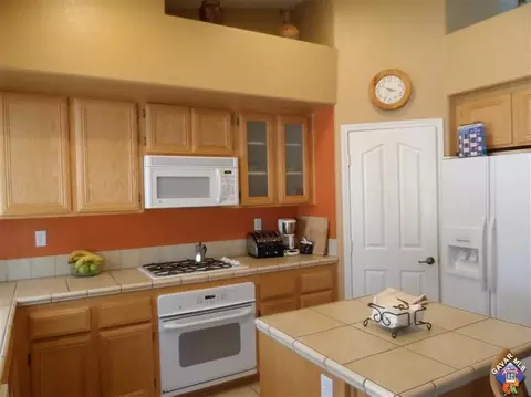 42854 Fairlee Dr, Lancaster, CA 93536 photo 7