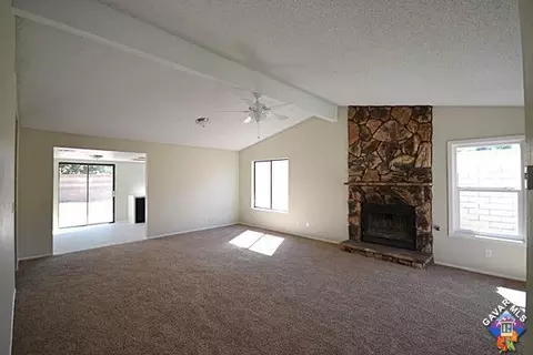 37906 33rd Pl, Palmdale, CA 93550 photo 2