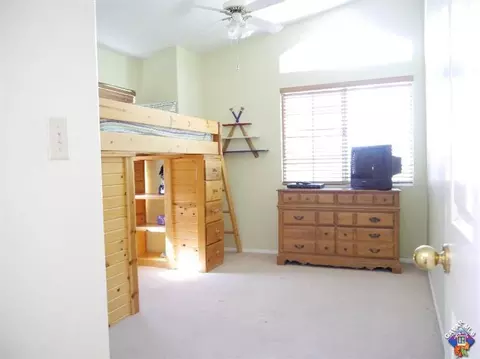 45032 Bevington Ave, Lancaster, CA 93535 photo 17