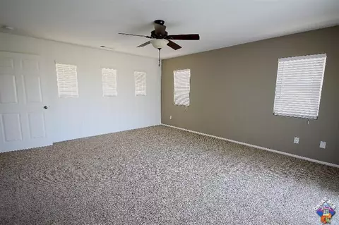 4307 Bethpage Dr, Palmdale, CA 93551 photo 7