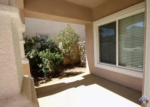 4307 Bethpage Dr, Palmdale, CA 93551 photo 2