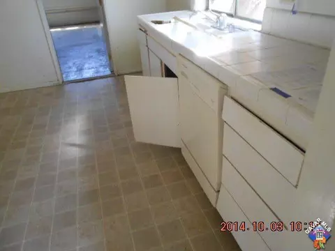 44129 Gingham Ave, Lancaster, CA 93535 photo 4