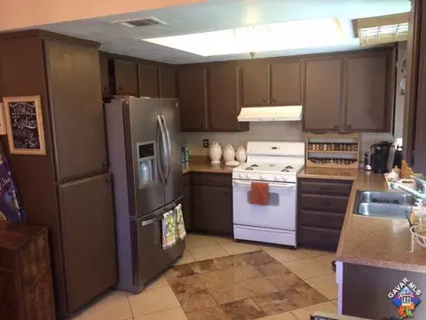 2312 Dallin St W, Lancaster, CA 93536 photo 9