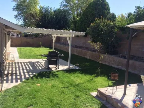 2312 Dallin St W, Lancaster, CA 93536 photo 22
