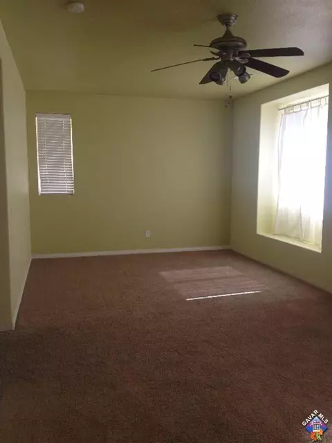 4617 Trojan Ct, Lancaster, CA 93536 photo 2