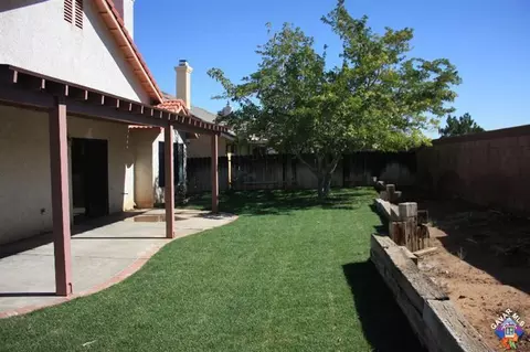 1536 High Point Dr, Palmdale, CA 93550 photo 18