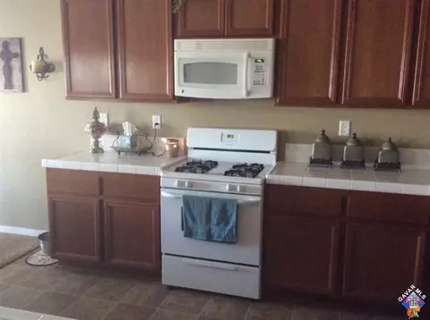 42927 Edson Ave, Lancaster, CA 93536 photo 7