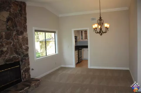 1347 Pasteur Dr, Lancaster, CA 93535 photo 4