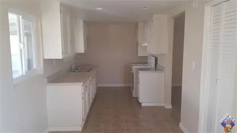 44003 Carolside Ave, Lancaster, CA 93535 photo 3