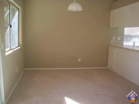 1824 E Newgrove St, Lancaster, CA 93535 photo 6