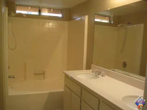 1824 E Newgrove St, Lancaster, CA 93535 photo 11