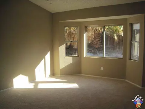 1824 E Newgrove St, Lancaster, CA 93535 photo 9