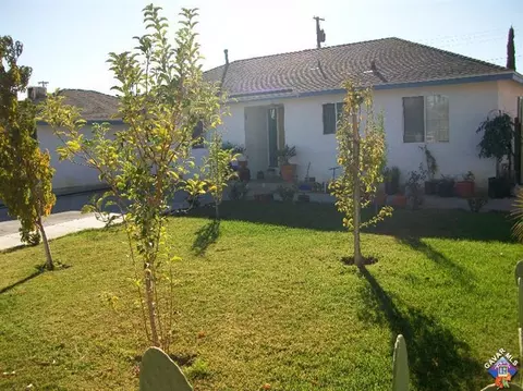 38227 17th St E, Palmdale, CA 93550 photo 1
