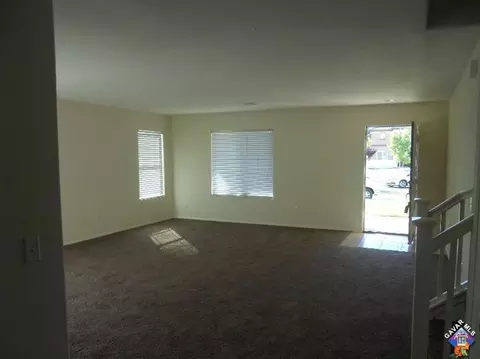 43016 Amoy St, Lancaster, CA 93536 photo 5
