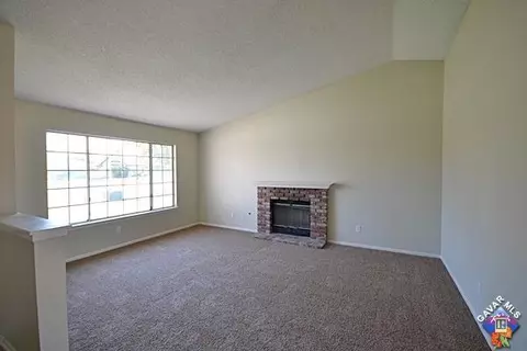45455 17th St, Lancaster, CA 93535 photo 2