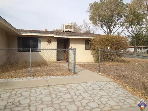 221 E J7, Lancaster, CA 93535 photo 2