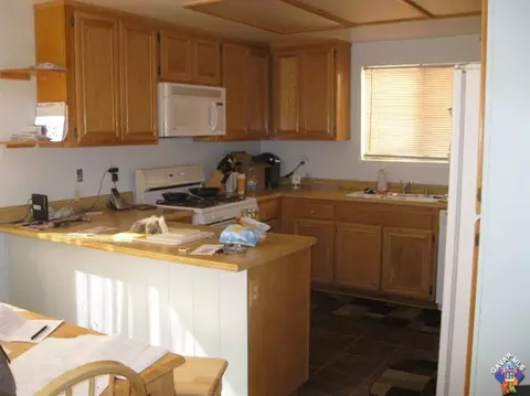 2526 Garnet Ln, Lancaster, CA 93535 photo 5