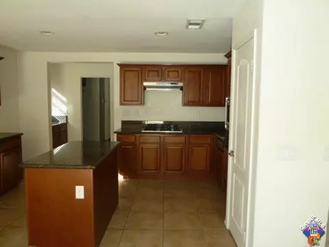 2544 W K7 Ave, Lancaster, CA 93536 photo 7
