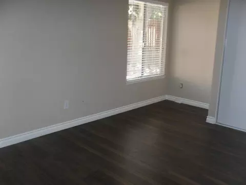 632 Eston Pl, Lancaster, CA 93535 photo 12