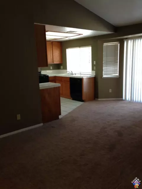 1009 Lillian Ct, Lancaster, CA 93535 photo 7